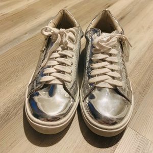 Steve madden sneakers😌